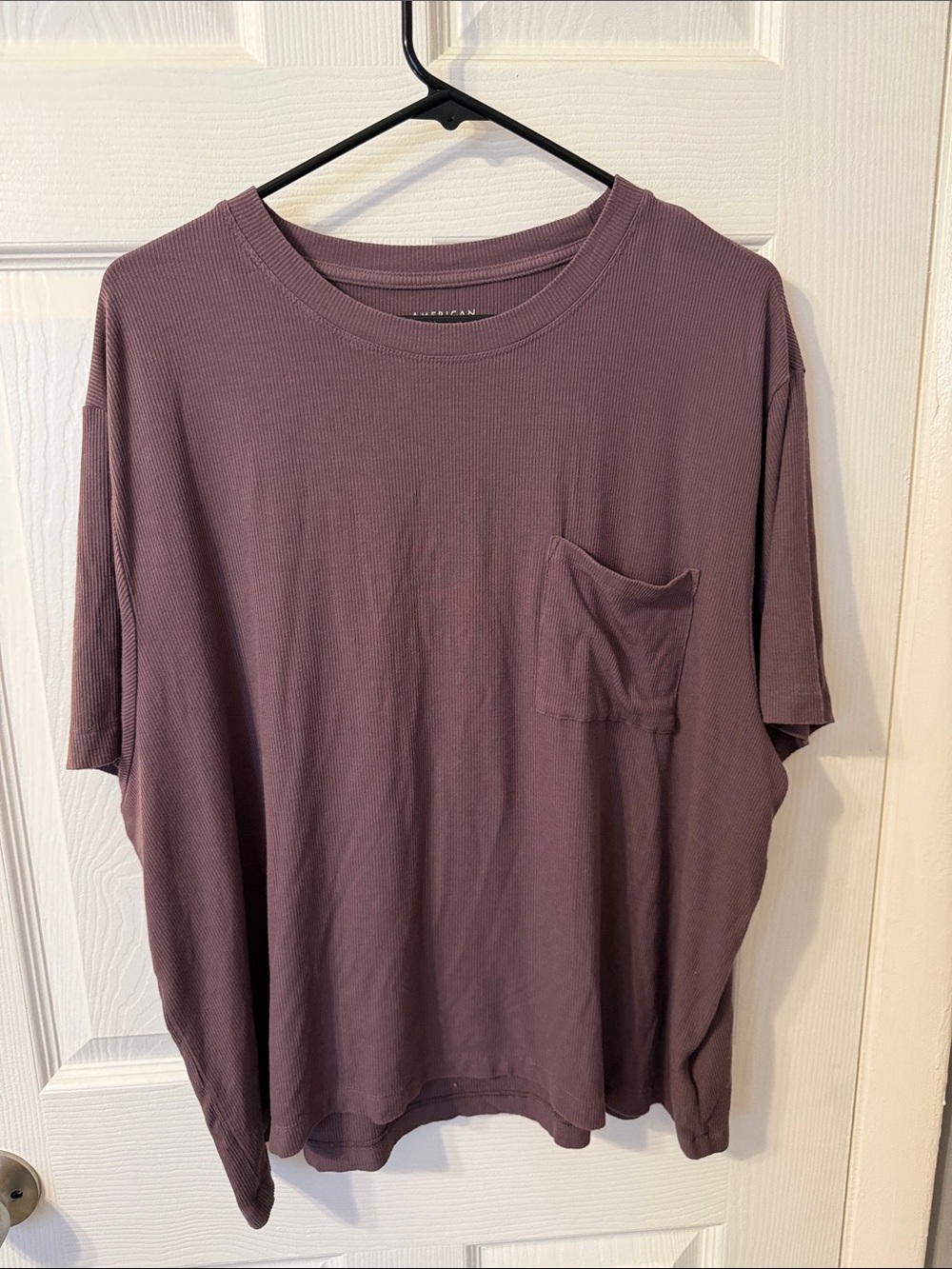 American Eagle Outfitters Women’s Pocket Tee in Mauve